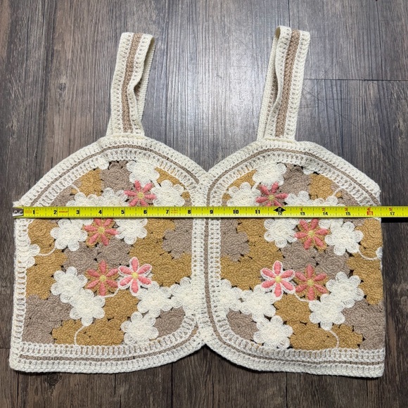 Handmade Knit Crochet Stitch Floral Granny Square Cami Crop Tank Top Boho Pool M - Picture 9 of 10